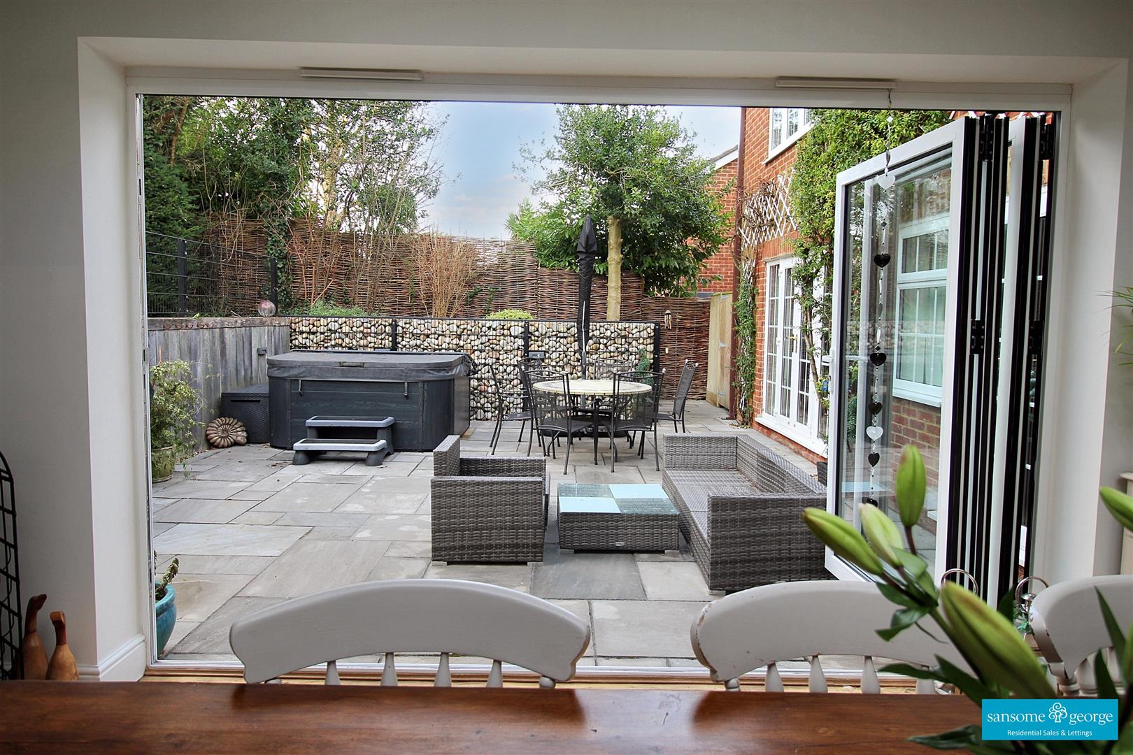 Westridge Avenue, Purley On Thames, Reading